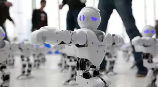 O módulo UART RF é usado para controle de robô inteligente