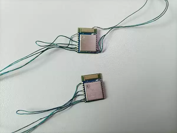 Vista frontal da fiação da placa nua do módulo BLE BLE5201