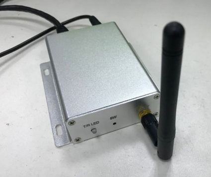 Conecte a antena ao SMA conectado ao gateway de monitoramento do sensor IOT-G010