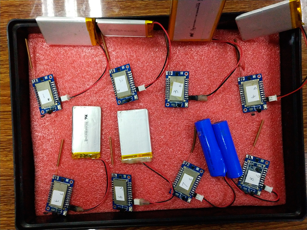 Ligue o nó de monitoramento do sensor IOT-THS010.