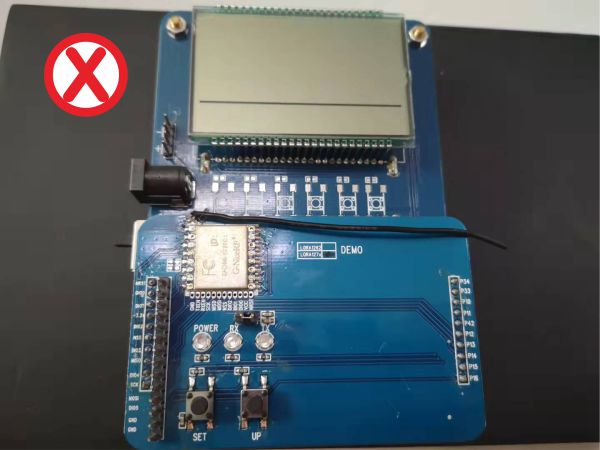 Diagrama de exemplo de erro de instalação de antena de fio